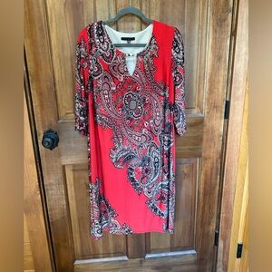 TIANA B. Red and Black Paisley Dress with Gold Accent‎ Plus Size Women’s 16W
